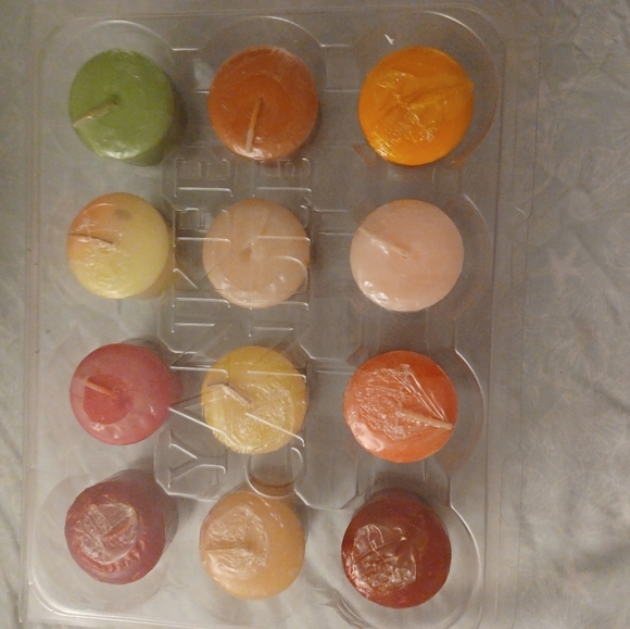 12 Mini Yankee Candles - Picture 4 of 4